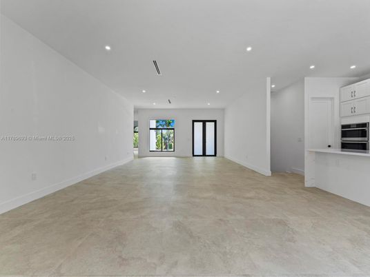 Empty room, Interior, Kitchen, Recessed Lighting