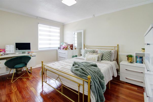 Bedroom, Home Office, Interior, Wood Texture Flooring