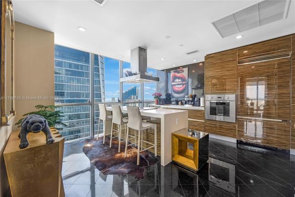 Dining room, Interior, Kitchen, Recessed Lighting, Stainless Steel Appliances, Water