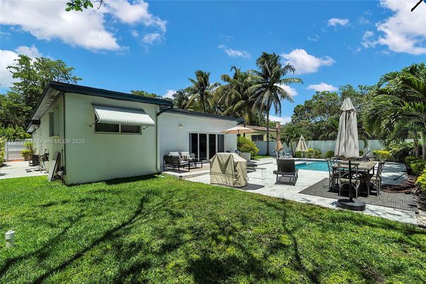 Backyard, Exterior, Pool