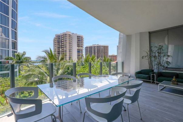 Exterior, Interior, Dining room, Other