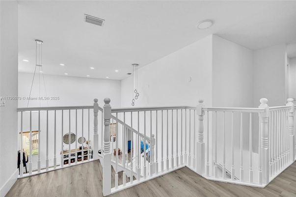 Interior, Pendant Lights, Recessed Lighting, Wood Texture Flooring