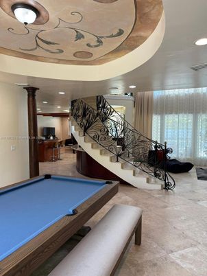 Billiard Table, Game Room, Interior, Recessed Lighting