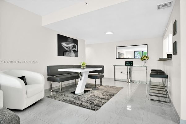 Interior, Piano, Recessed Lighting