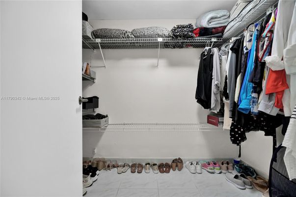Interior, Walk-in Closets