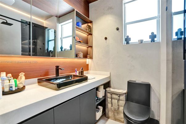 Bathroom, Interior