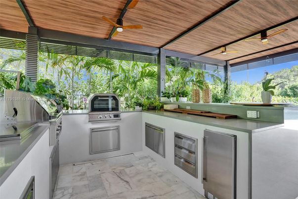 Exterior, Wooden Ceilings