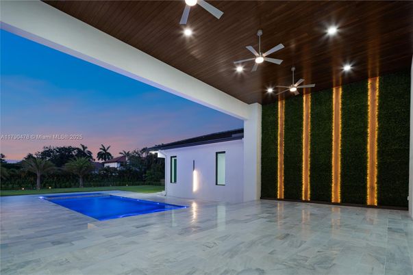 Exterior, Pool, Recessed Lighting