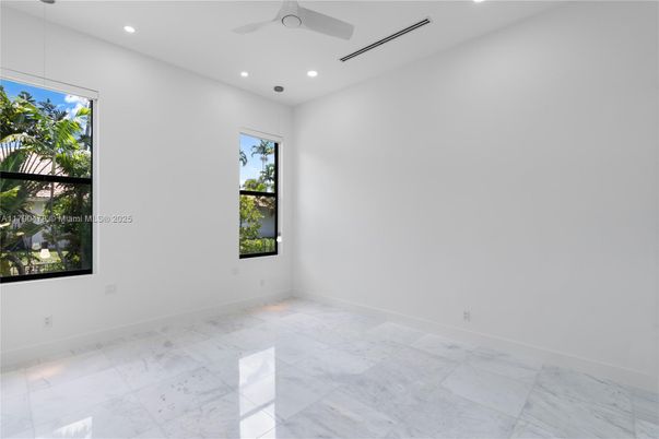 Empty room, Interior, Marble, Recessed Lighting