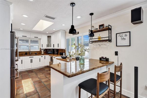 Interior, Kitchen, Pendant Lights, Recessed Lighting
