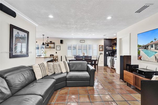Dining room, Interior, Kitchen, Living room, Pendant Lights, Recessed Lighting