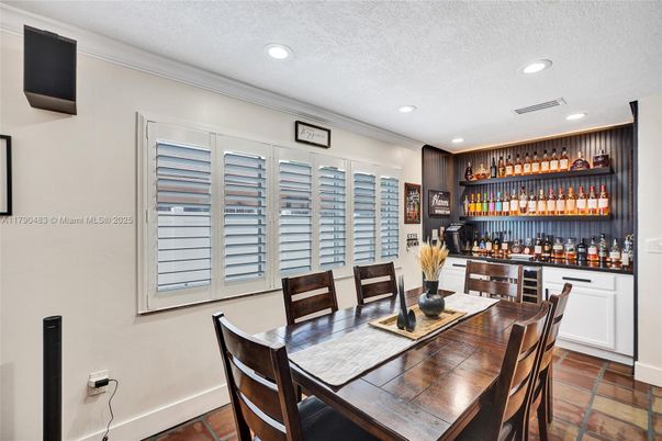 Dining room, Interior, Recessed Lighting