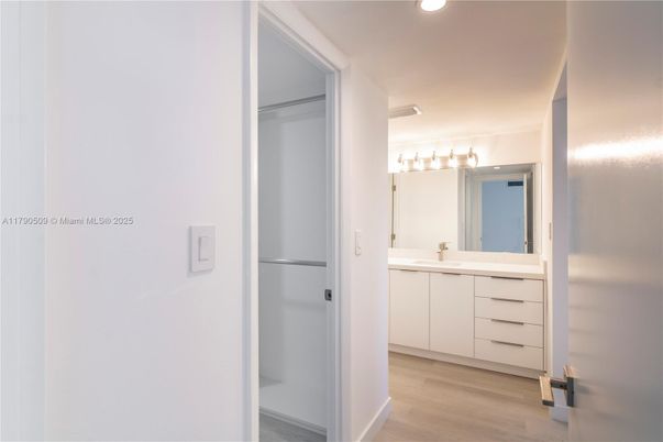 Bathroom, Interior, Recessed Lighting, Wood Texture Flooring