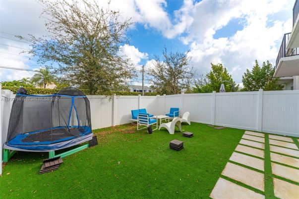 Backyard, Exterior, Playground