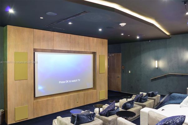 Interior, Projection Screen, Recessed Lighting, Theatre Room