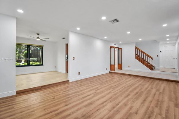 Empty room, Interior, Recessed Lighting, Wood Texture Flooring
