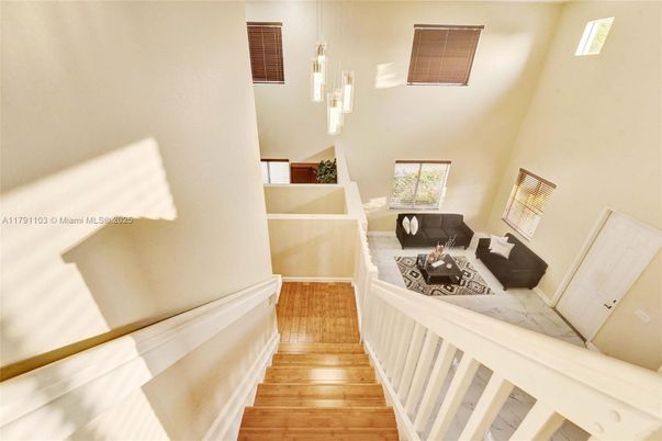 Interior, Pendant Lights, Wood Texture Flooring