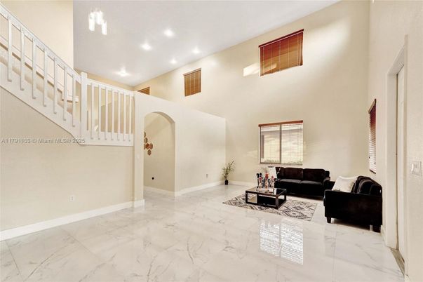 Interior, Living room, Marble, Pendant Lights, Recessed Lighting