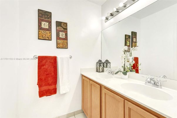 Bathroom, Dual Sink Vanities, Interior