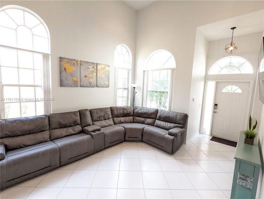 Interior, Living room, Pendant Lights
