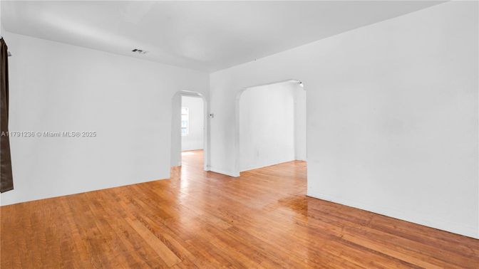 Empty room, Interior, Wood Texture Flooring