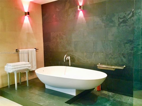 Bathroom, Free Standing Baths, Interior
