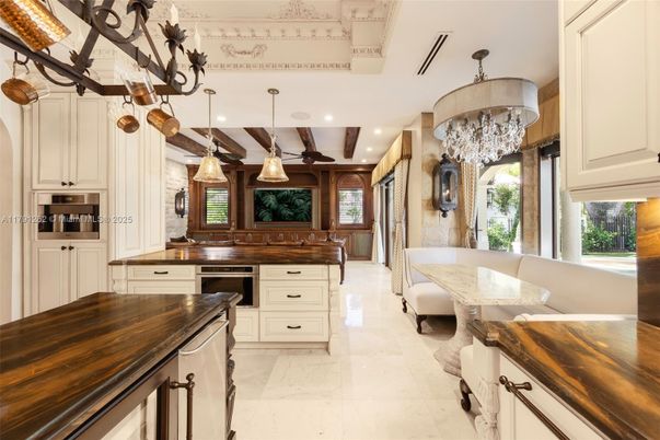 Chandelier, Interior, Kitchen, Marble, Pendant Lights, Recessed Lighting, Stainless Steel Appliances
