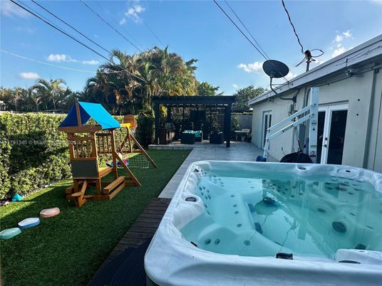 Backyard, Exterior, Hot Tub, Playground