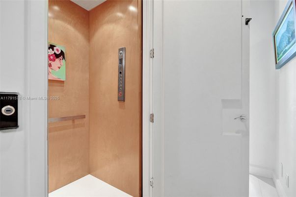 Elevator, Interior, Wooden Walls