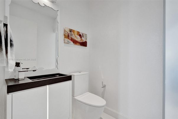 Bathroom, Interior