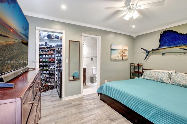 Bedroom, Interior, Recessed Lighting, Wood Texture Flooring