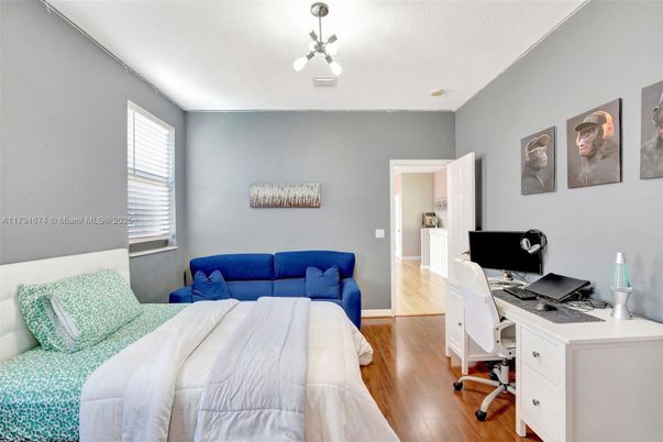 Bedroom, Home Office, Interior, Wood Texture Flooring