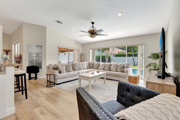Interior, Living room, Recessed Lighting, Wood Texture Flooring
