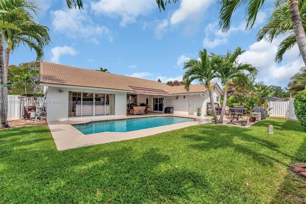 Backyard, Exterior, Pool