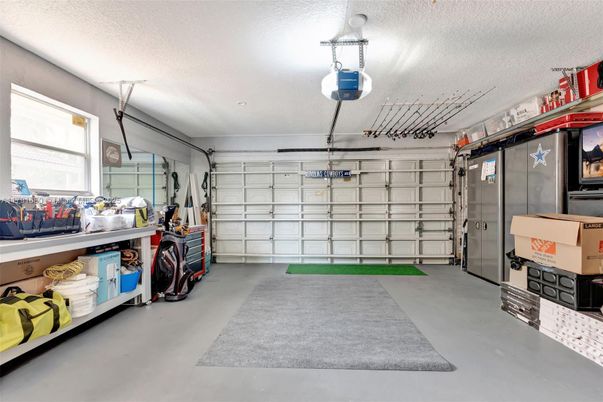 Garage, Interior