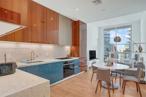 Dining room, Interior, Kitchen, Recessed Lighting, Wood Texture Flooring