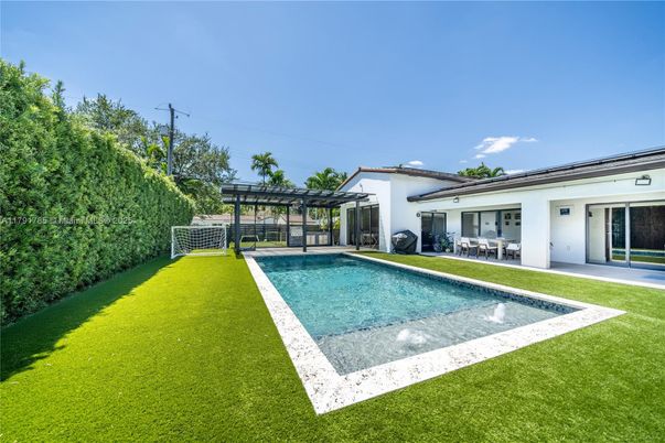 Backyard, Exterior, Pool
