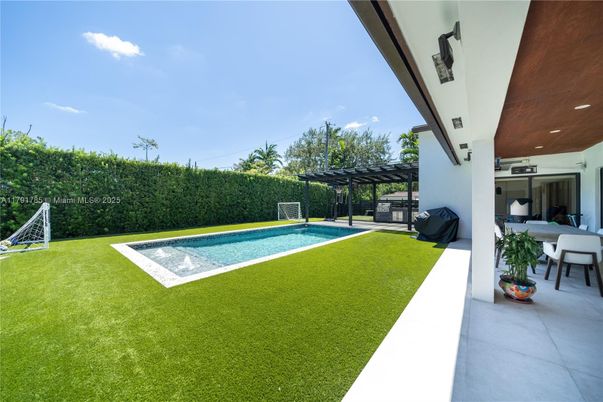 Backyard, Exterior, Pool