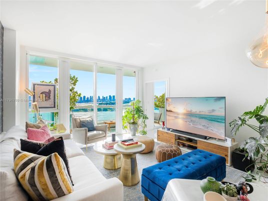 Interior, Living room, Water