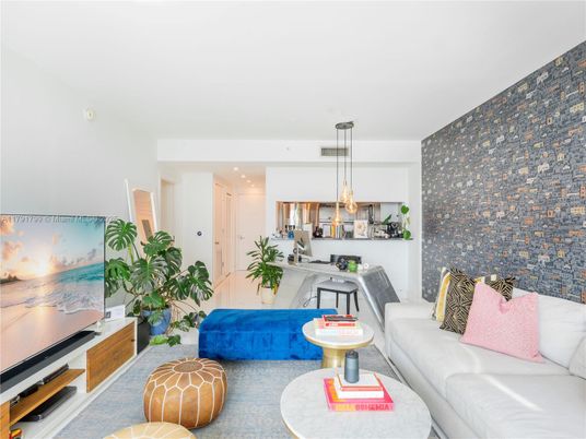 Interior, Kitchen, Living room, Pendant Lights, Recessed Lighting
