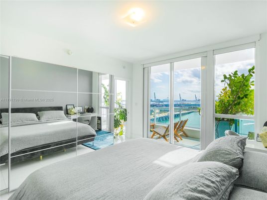 Bedroom, Interior, Water