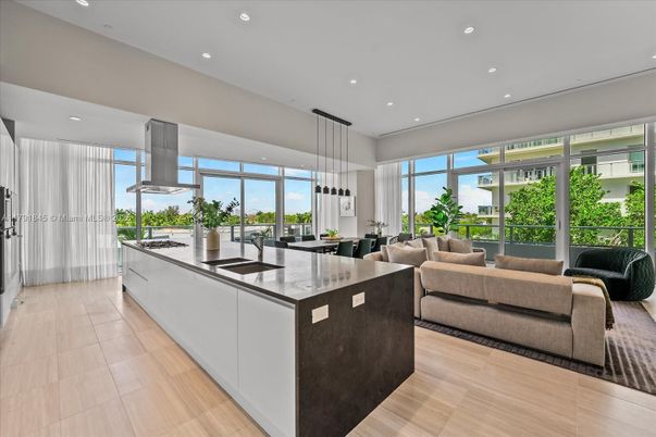 Interior, Kitchen, Living room, Pendant Lights, Recessed Lighting