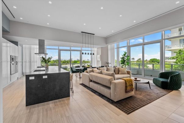 Interior, Kitchen, Living room, Pendant Lights, Recessed Lighting, Wood Texture Flooring