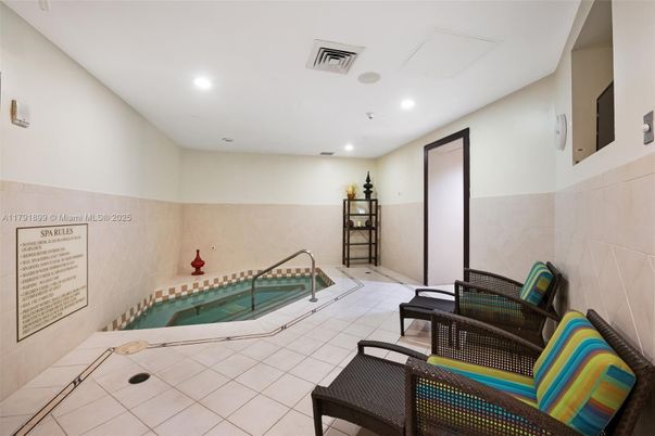 Interior, Pool, Recessed Lighting