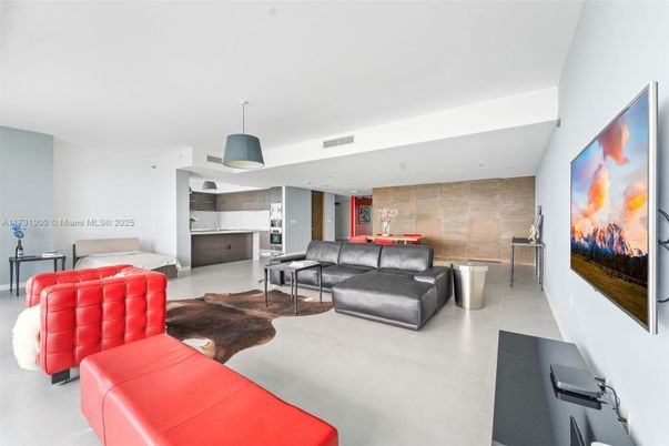 Interior, Kitchen, Living room, Pendant Lights, Stone Walls