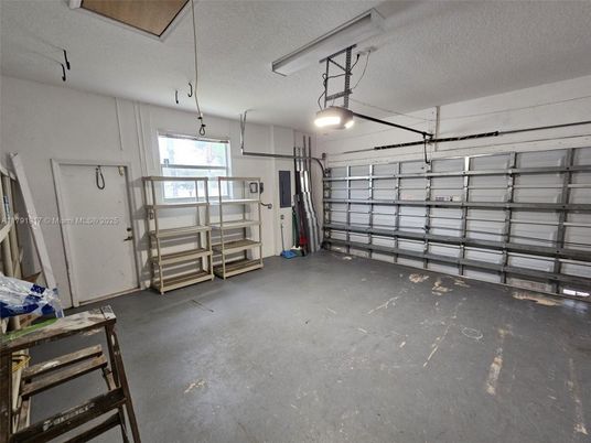 Garage, Interior
