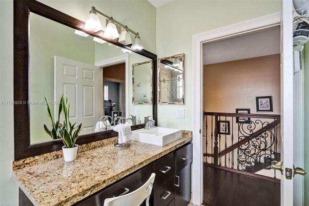 Bathroom, Dual Sink Vanities, Interior, Wood Texture Flooring
