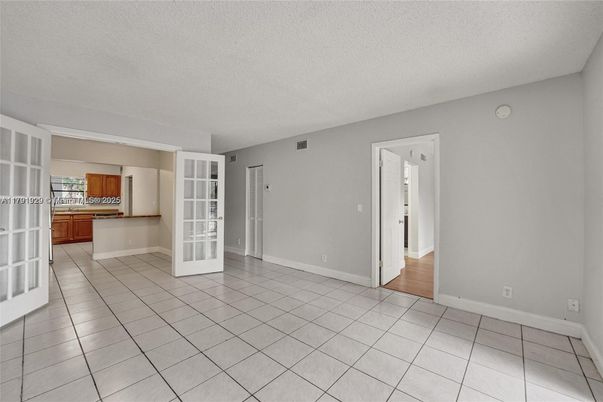 Empty room, Interior, Kitchen