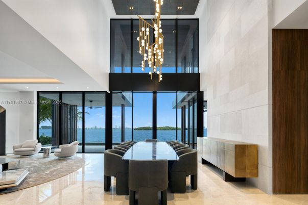 Dining room, Interior, Living room, Pendant Lights, Recessed Lighting, Water