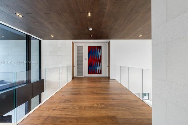 Interior, Recessed Lighting, Wooden Ceilings, Wood Texture Flooring